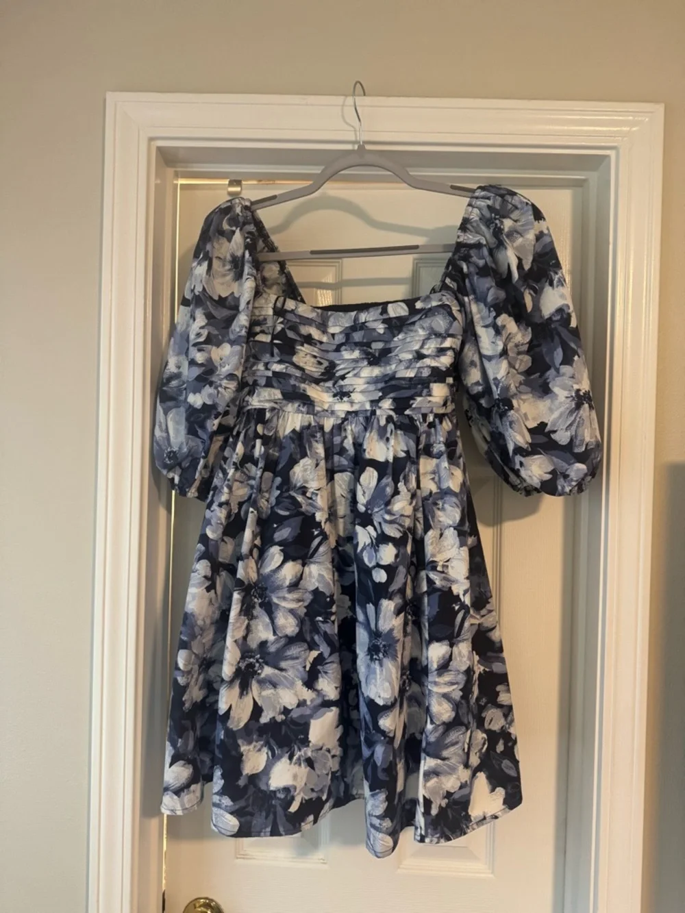 Abercrombie and Fitch Emerson Floral Mini Dress | Puff Sleeves | NWT | Medium - Picture 1 of 5